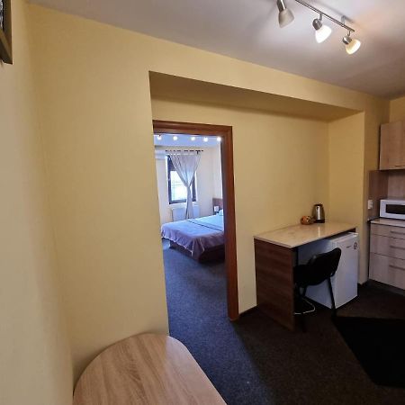 Casa Romana Apartment Ploiesti Bagian luar foto