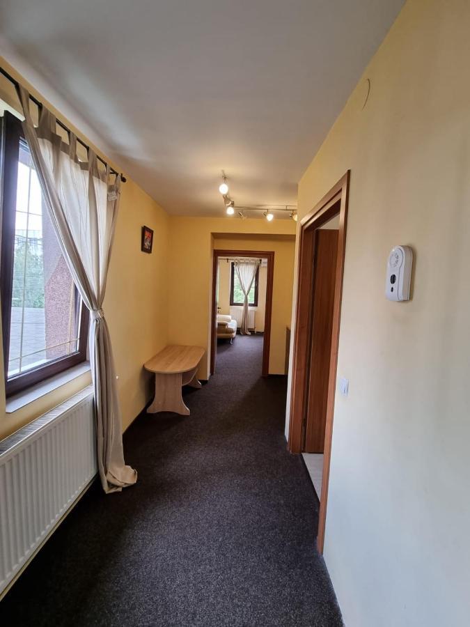 Casa Romana Apartment Ploiesti Bagian luar foto